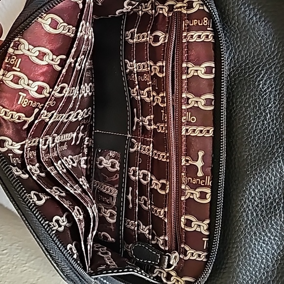 Tignanello black leather crossbody purse - Picture 5 of 10